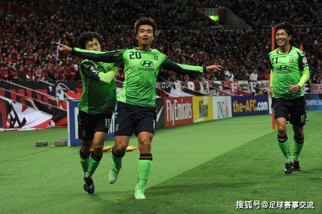 媒体人：年轻球员长期没球踢是让人担心的现实处境